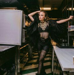 Фото №4 Бахар Шахин