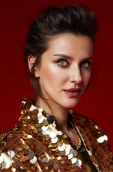 Фото №4 Ирем Хелваджиоглу