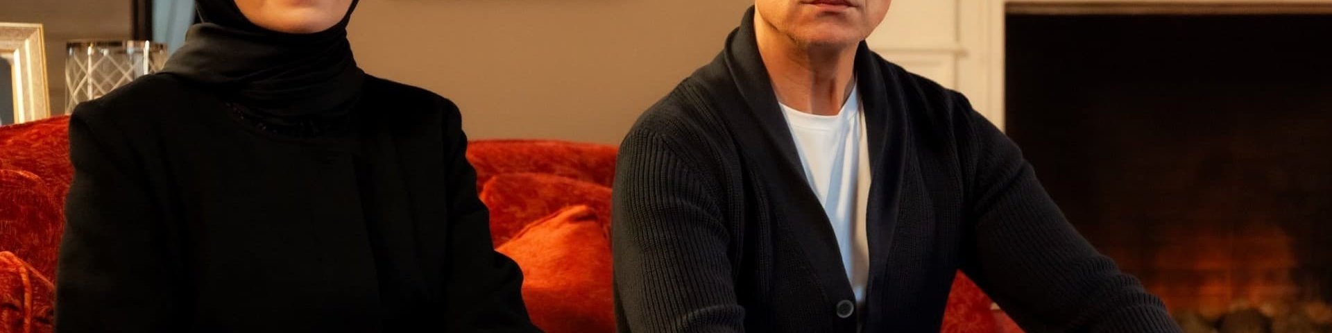 Обложка Красные бутоны